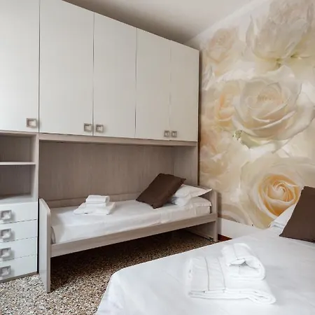 San Polo Canal View By Wonderful Italy Venedig