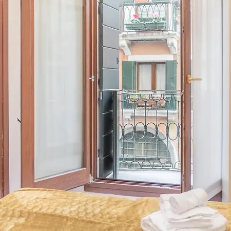 Lejlighed San Polo Canal View By Wonderful Italy *